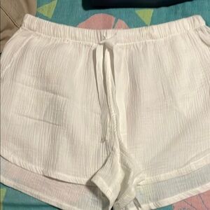 Mahina White Women's Shorts